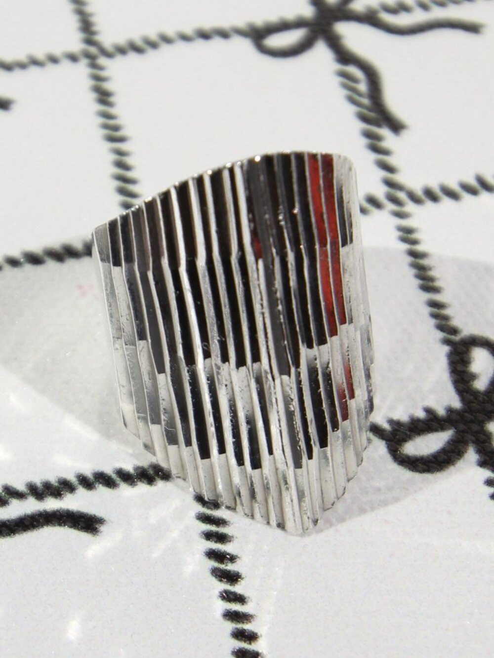 Vintage Taxco .925 Sterling Silver Textured Diamond Cut Statement Ring